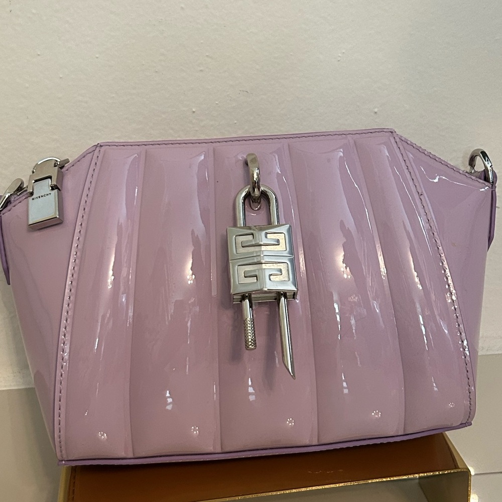 Givenchy XS Antigona Lock Quilted Shoulder Bag